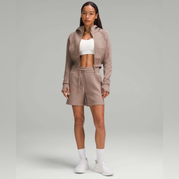 Lululemon Scuba High-Rise Short 5" in Taupetastic - Picture 8 of 8